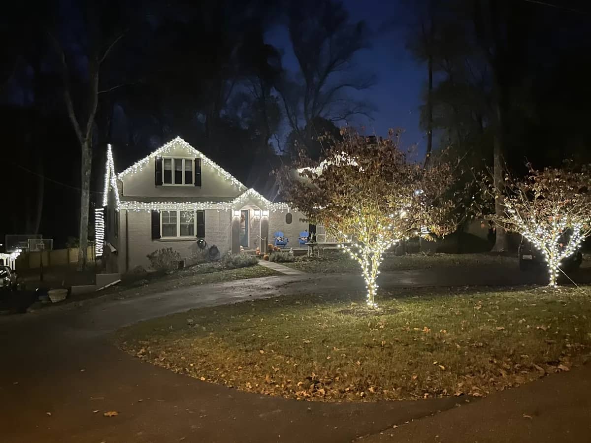 Christmas light installation in Bethesda, MD — LightDMV