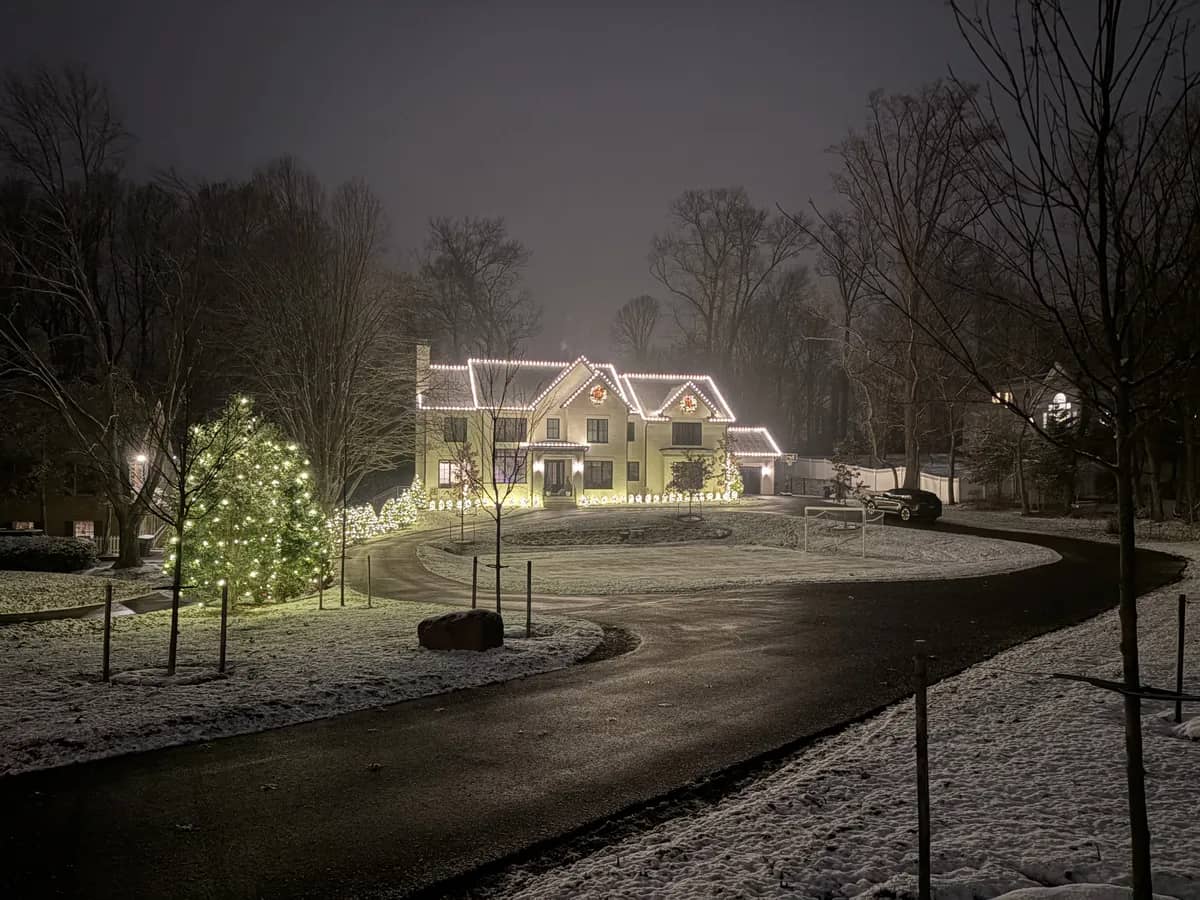 Christmas light installation in Travilah, MD — LightDMV