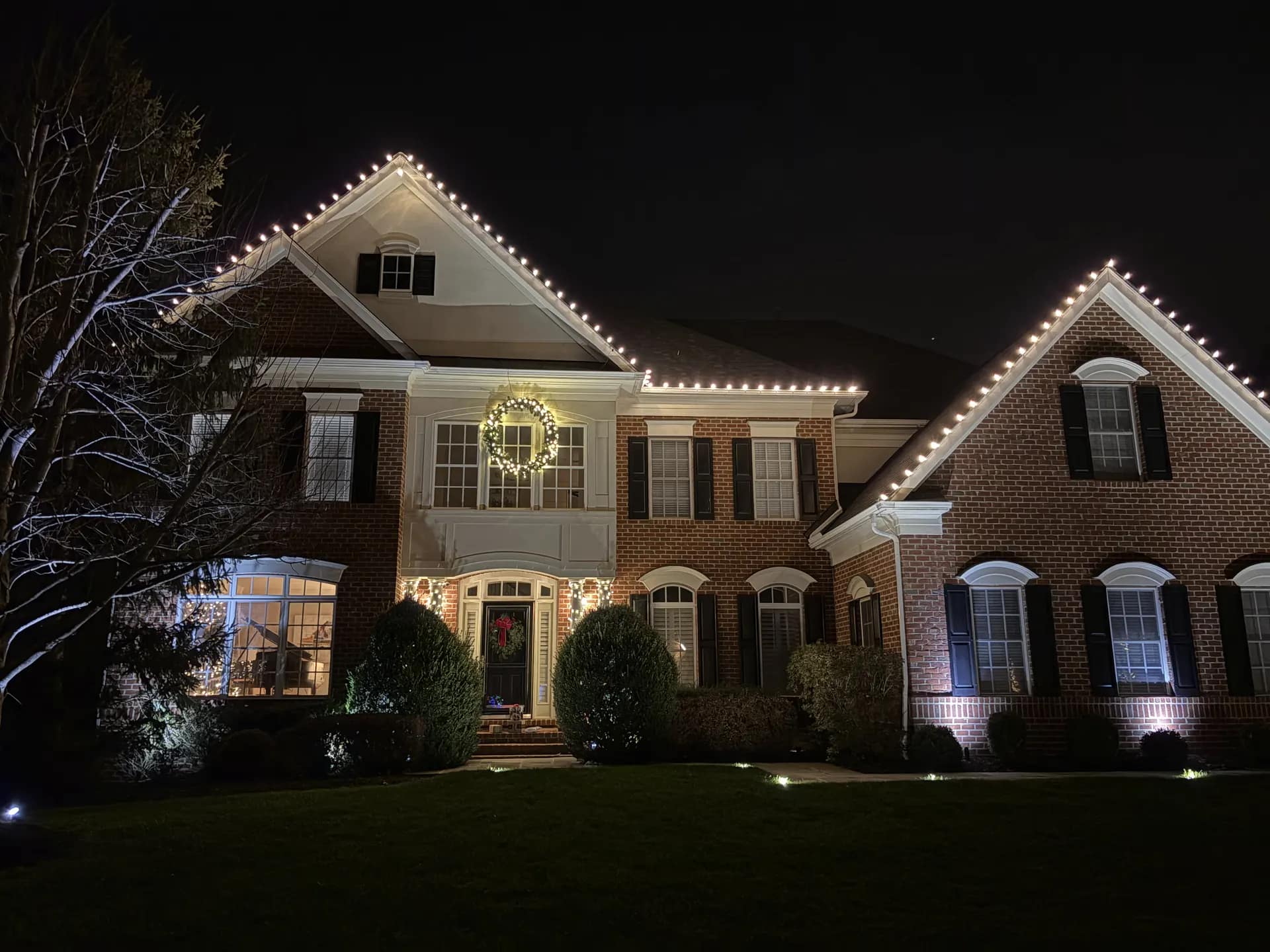 Christmas light installation in Leesburg, VA — LightDMV