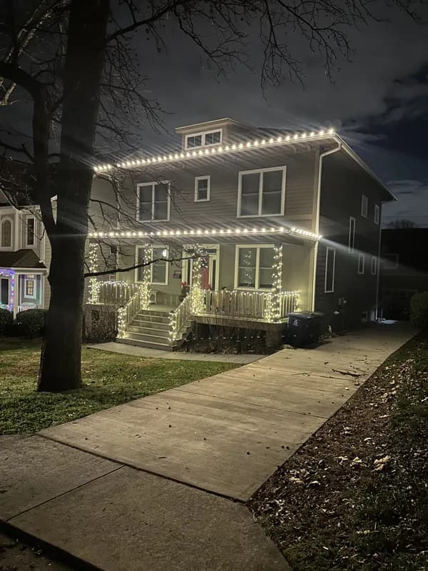 Christmas light installation in Arlington, VA — LightDMV
