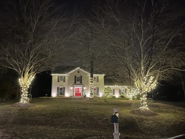 Christmas light installation in Bethesda, MD — LightDMV