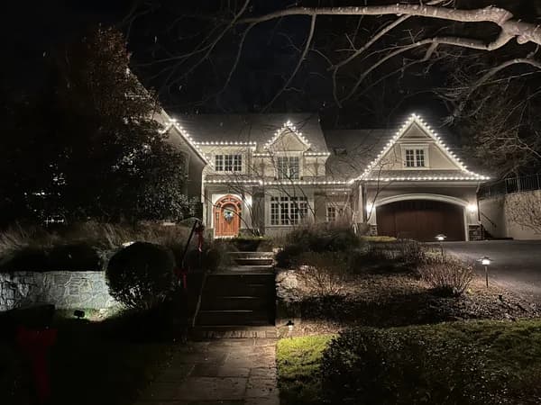 Christmas light installation in Bethesda, MD — LightDMV
