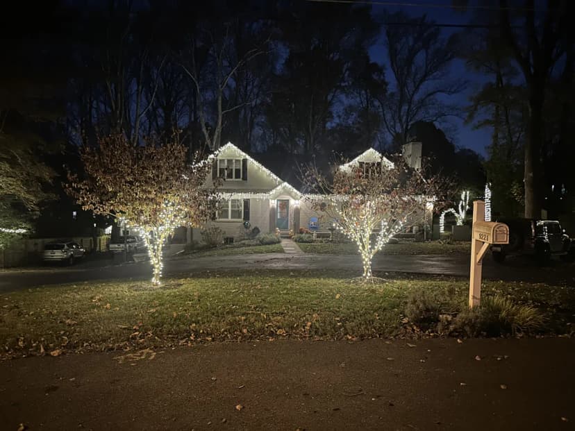 Christmas light installation in Darnestown, MD — LightDMV