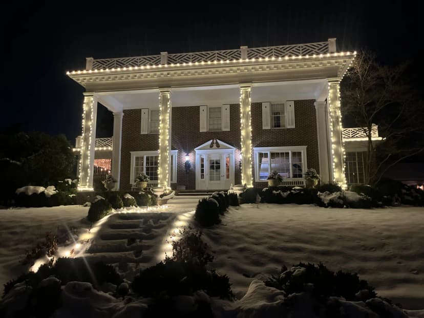 Christmas light installation in Fairfax, VA — LightDMV