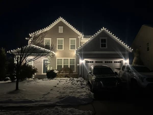 Christmas light installation in Fairfax, VA — LightDMV