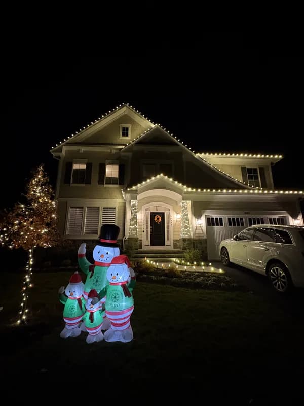 Christmas light installation in Fairfax, VA — LightDMV