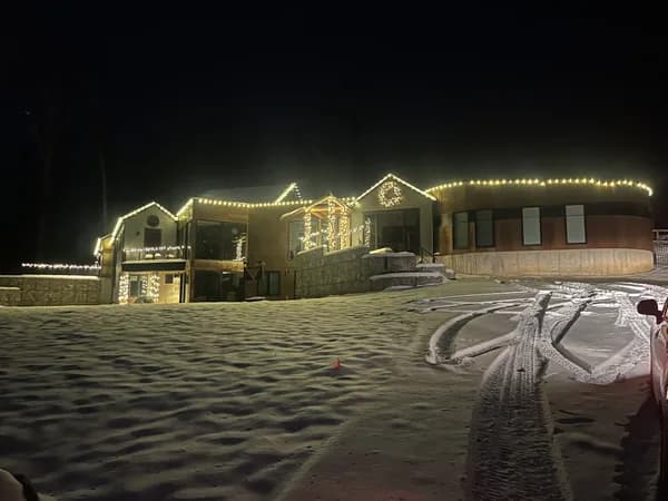 Christmas light installation in Fairfax, VA — LightDMV