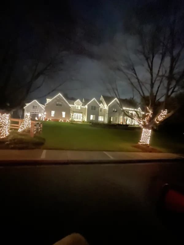Christmas light installation in Herndon, VA — LightDMV