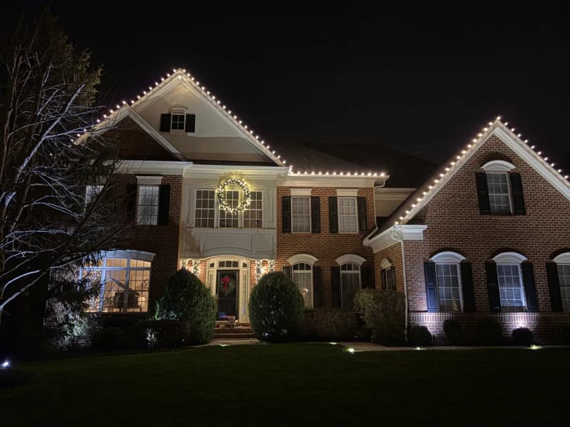Christmas light installation in Leesburg, VA — LightDMV