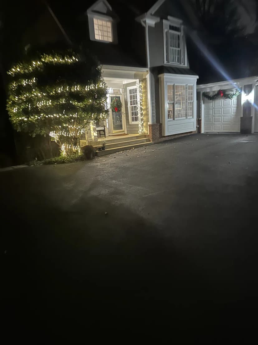 Christmas light installation in Leesburg, VA — LightDMV