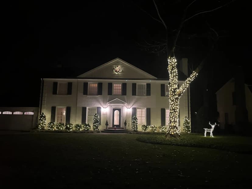 Full-property Potomac estate Christmas lighting — warm-white C9 roofline & landscape — LightDMV