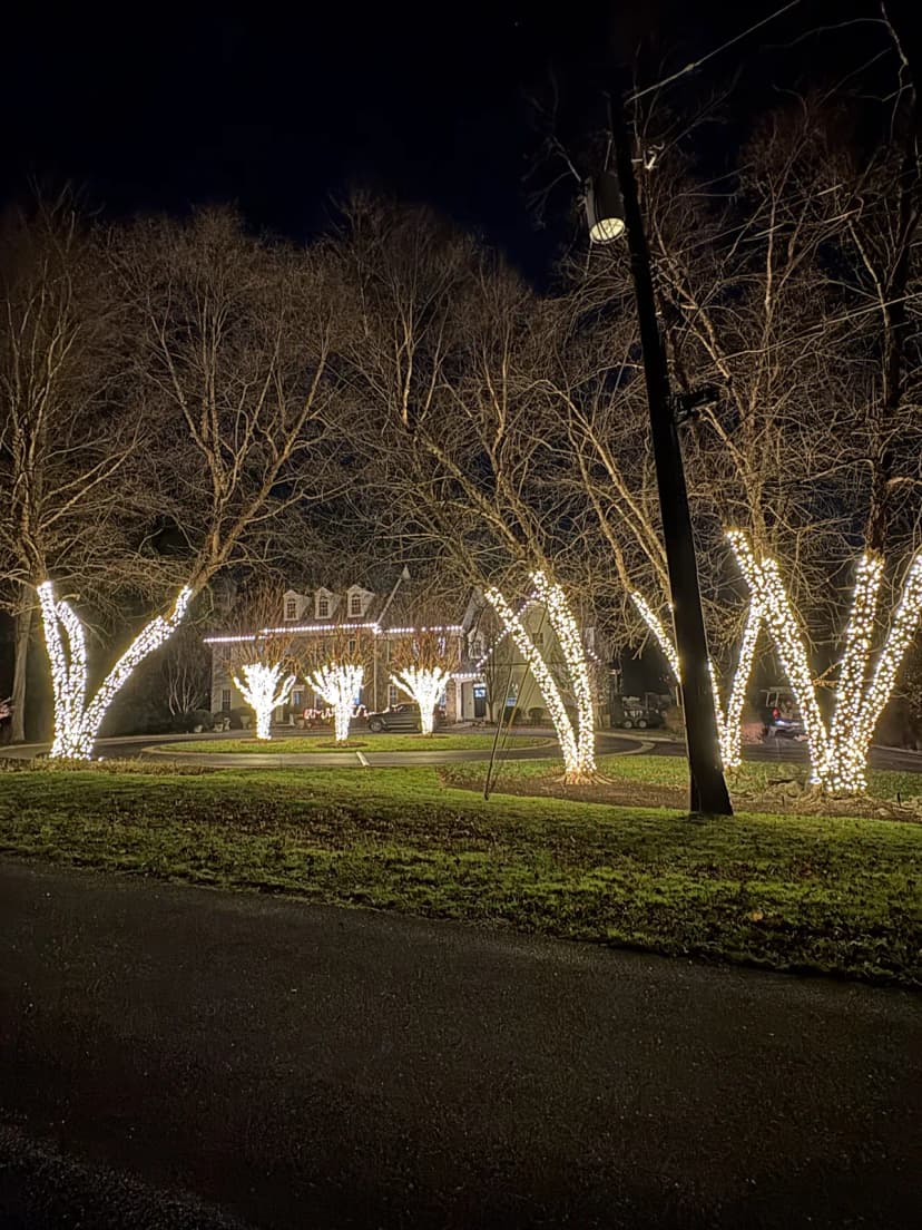 Christmas light installation in Travilah, MD — LightDMV