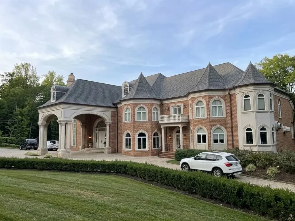 Same DMV estate during the day before professional Christmas light installation by Light DMV