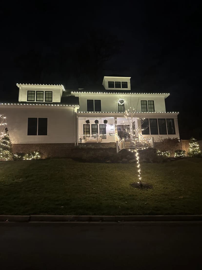Christmas light installation in Arlington, VA — LightDMV