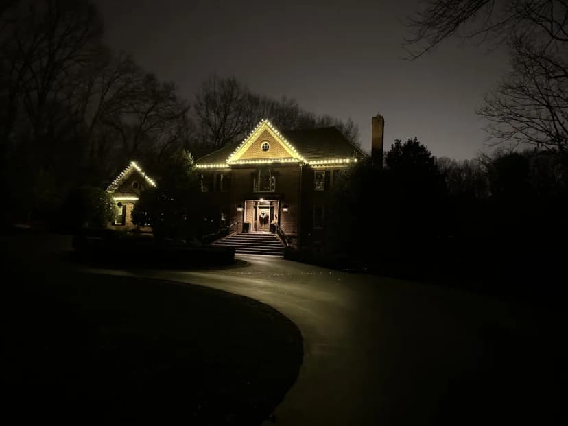 Christmas light installation in Arlington, VA — LightDMV
