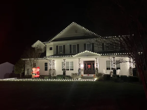 Christmas light installation in Georgetown, DC — LightDMV