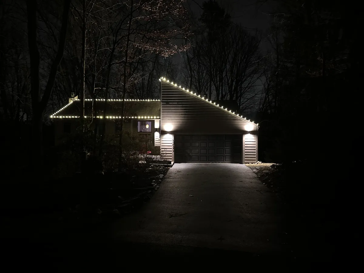 Christmas light installation in Leesburg, VA — LightDMV